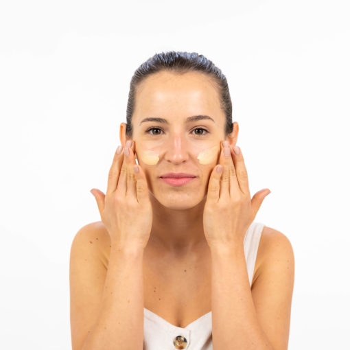 BB Cream Crema con color Dermaglós  Claro X 50 Gr - Imagen 2